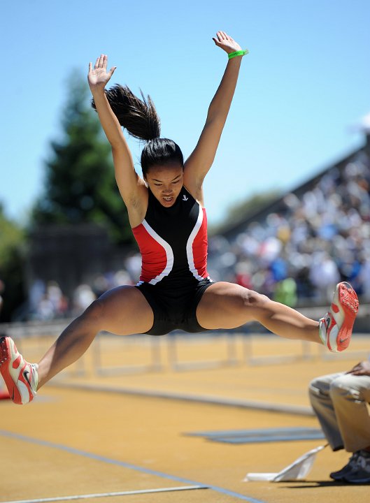 2010 NCS-MOC-300.JPG - 2010 North Coast Section Finals, held at Edwards Stadium  on May 29, Berkeley, CA